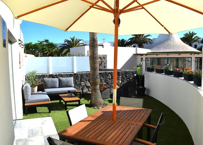 Bungalow La Palmera - 2 Bedroom - Playa Roca Residence Sea Front Access - Pool View - Free Ac - Wifi