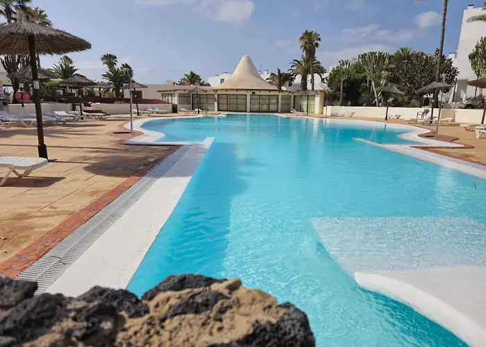 Bungalow La Palmera - 2 Bedroom - Playa Roca Residence Sea Front Access - Pool View - Free Ac - Wifi