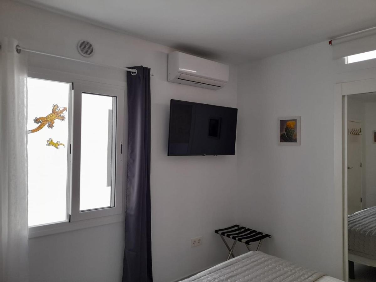 La Palmera: Beachfront With Pool View *